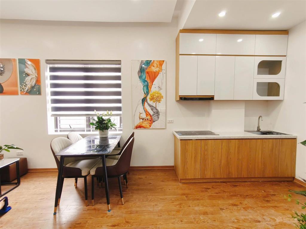 Bán chung cư no6 trần quý kiên tầng đẹp nhất . dt 62m2, đủ đồ em giá 6,15 tỷ . đủ đồ .