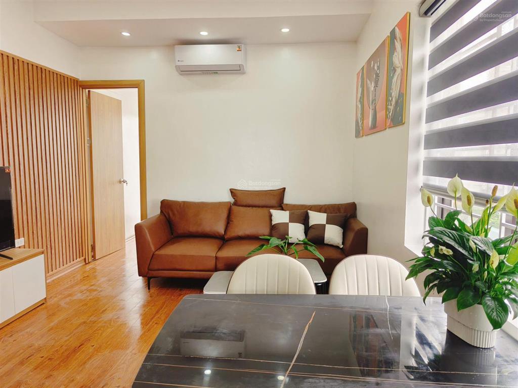 Bán chung cư no6 trần quý kiên tầng đẹp nhất . dt 62m2, đủ đồ em giá 6,15 tỷ . đủ đồ .