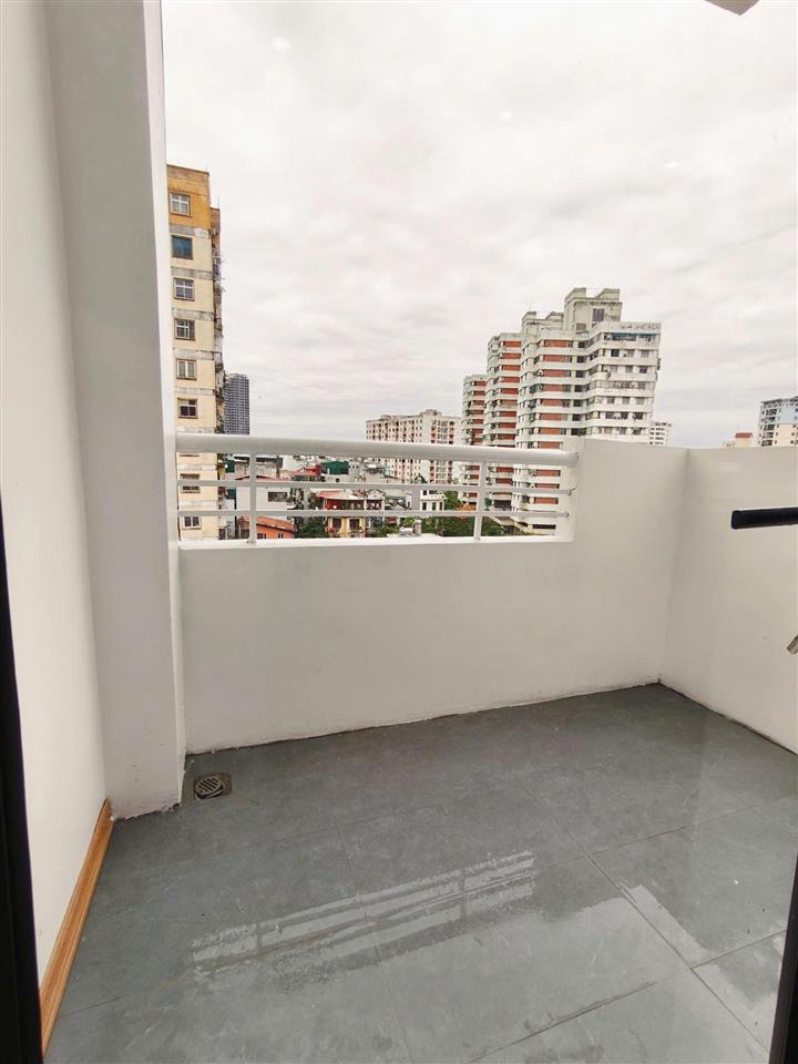 Bán chung cư no6 trần quý kiên tầng đẹp nhất . dt 62m2, đủ đồ em giá 6,15 tỷ . đủ đồ .
