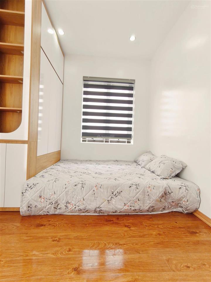 Bán chung cư no6 trần quý kiên tầng đẹp nhất . dt 62m2, đủ đồ em giá 6,15 tỷ . đủ đồ .