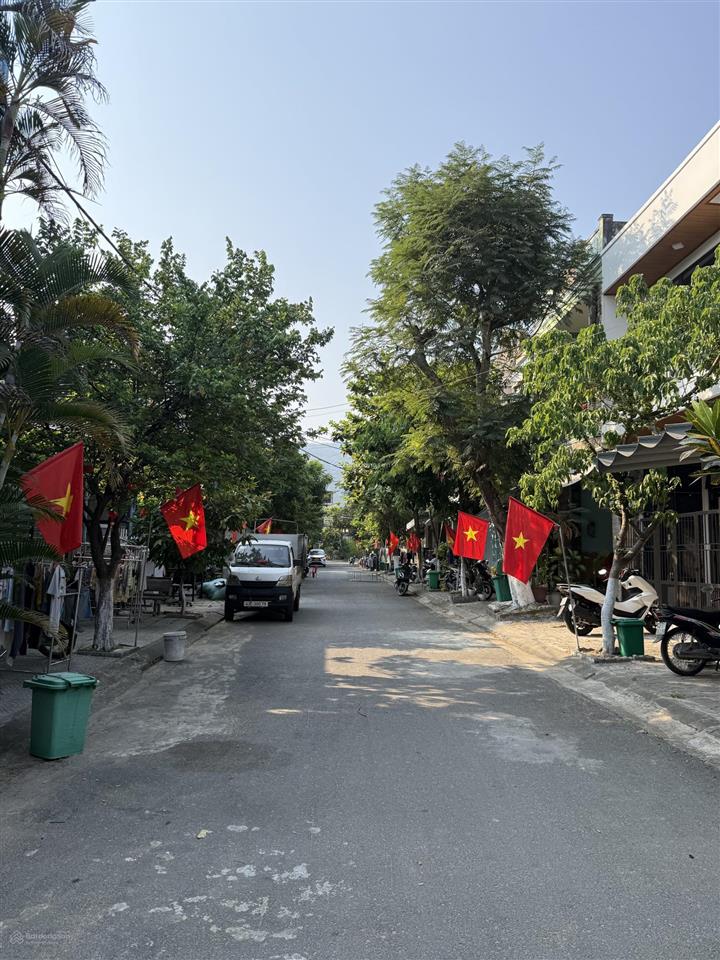 Bán lô đất đường 5m5 suối đá 3 sát ngay biển công viên đại dương vị trí đẹp