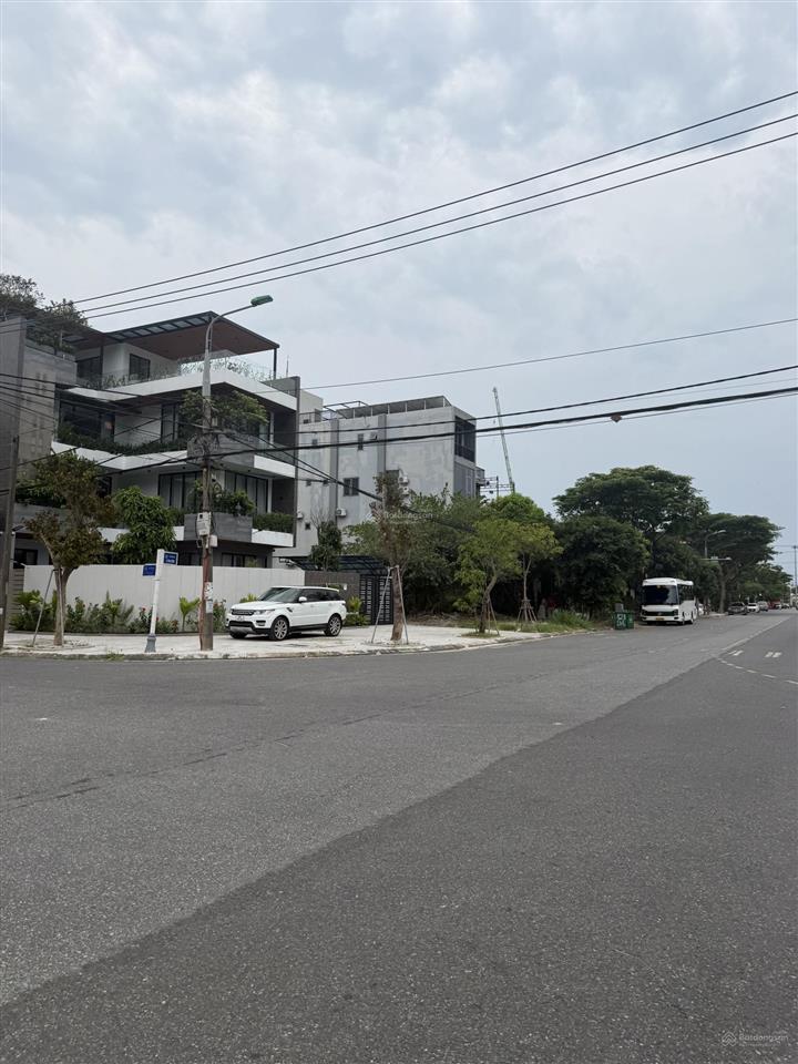 Bán đất biệt thự đường 15m lê văn lương vị trí đẹp gần biển gần núi gần công viên đại dương
