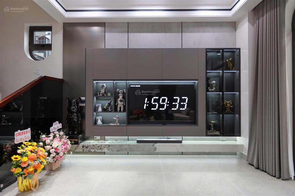 Bán nhà 7 tầng mới phố ngô gia tự, long biên, hà nội. diện tích 90m. giá hơn 20 tỷ