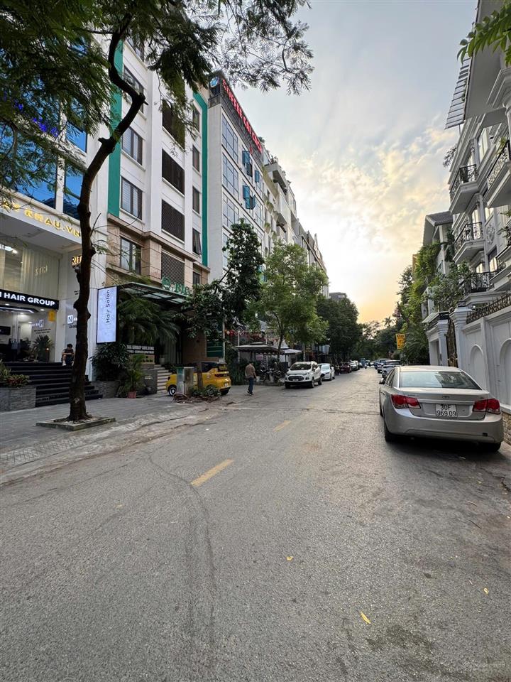 Tòa building 8 tầng mp tuệ tĩnh thông sàn, 190m2 x 8 t x mt 7m giá 165 tỷ. dt 350tr/tháng hiếm