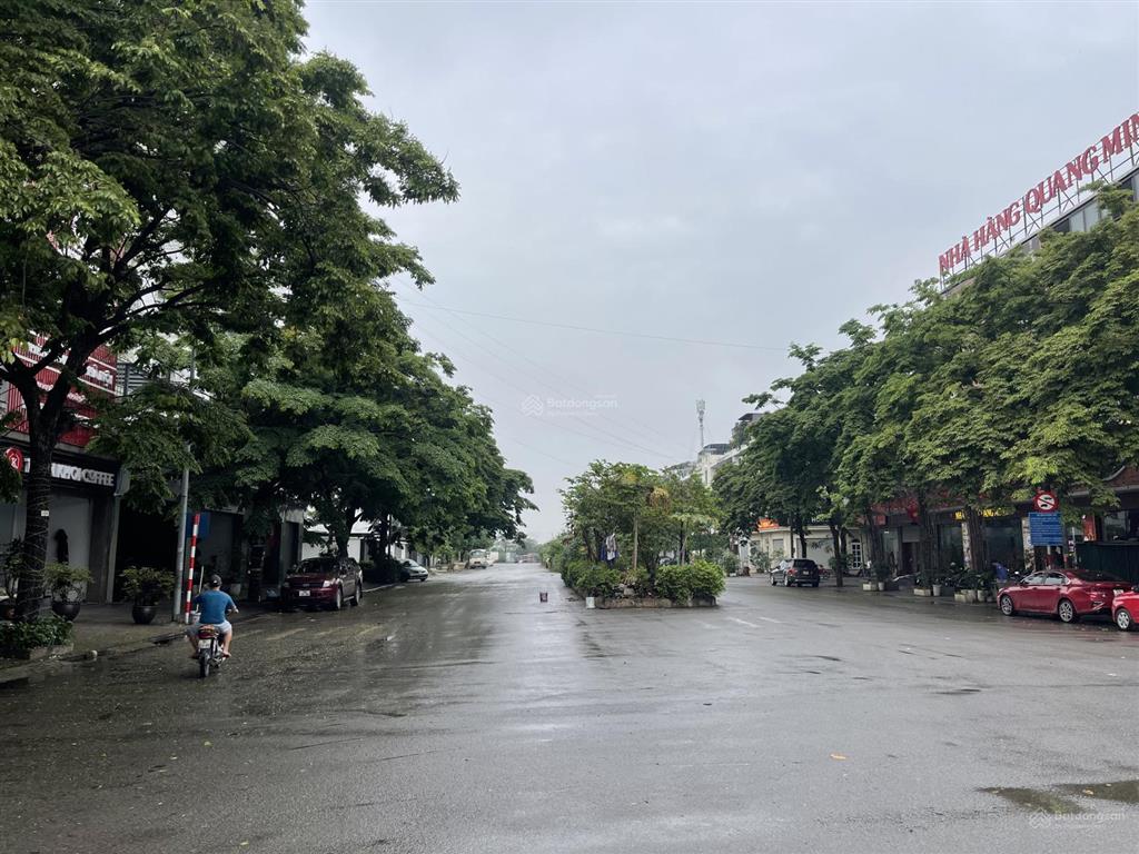 Shophouse mặt phố kđt mới văn phú  hà đông. 130m2x9txmt11m giá 75tỷ, thông sàn, thang máy. 2 thoág