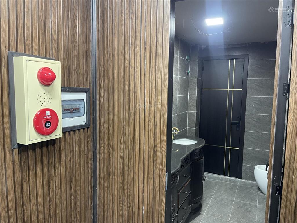 Shophouse mặt phố kđt mới văn phú  hà đông. 130m2x9txmt11m giá 75tỷ, thông sàn, thang máy. 2 thoág