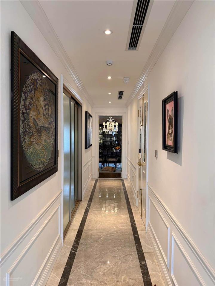 Bt nguyễn đình thi  tây hồ. 100m2x4tx mt 10m giá 79 tỷ. ô tô tránh 10m ra mặt hồ, yên tĩnh. hiếm