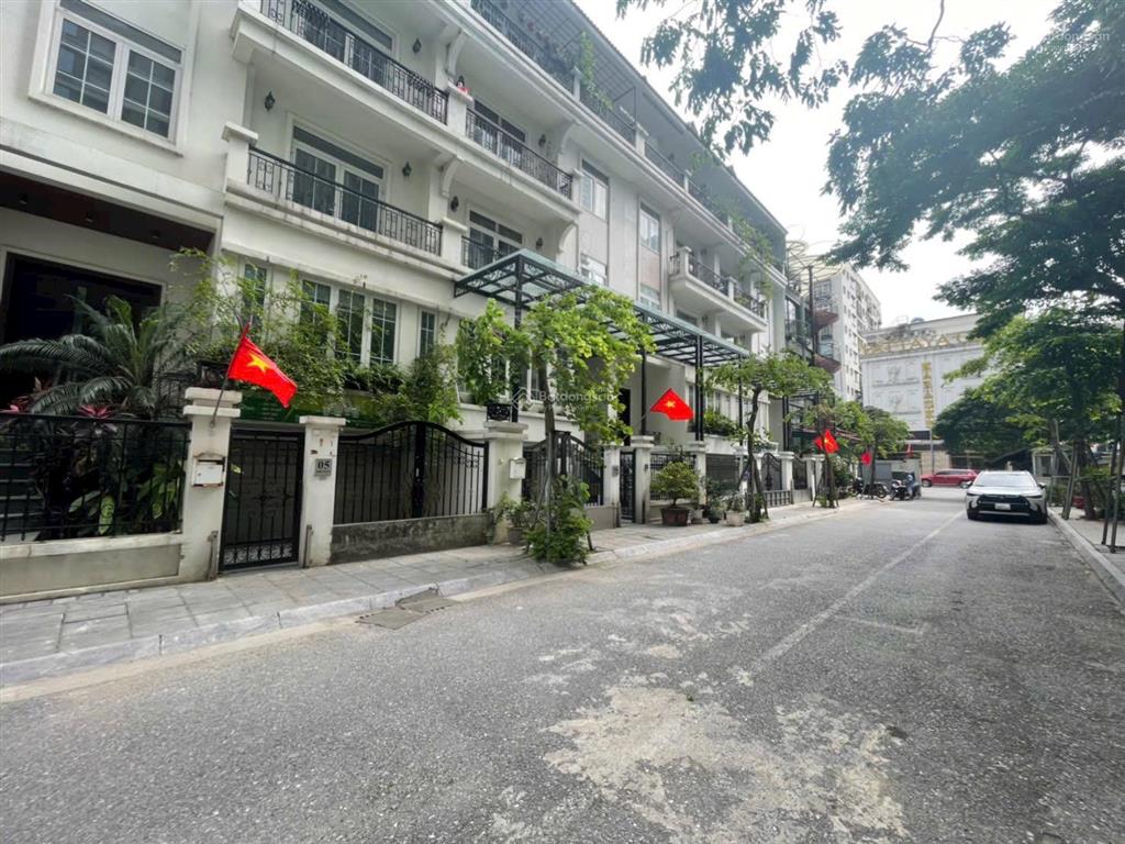 Liền kề 90 nguyễn tuân 5 nổi 1 hầm, 100m2 mt 7,5m giá 52 tỷ, căn duy nhất, vị trí đắc địa, hiếm