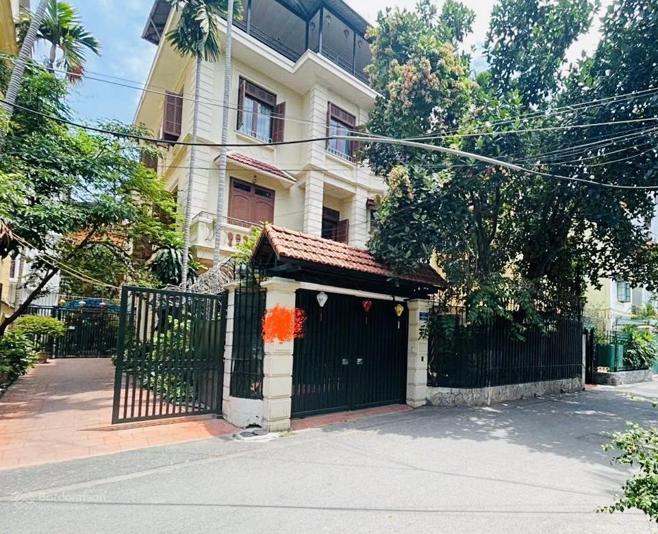 Bt quảng khánh  tây hồ, 210m2 4t 75tỷ, ô tô tránh, 20m ra hồ tây lộng gió, yên tĩnh, hưởng thụ