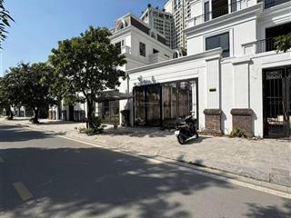 Bt roman plaza tố hữu  gần làng việt kiều châu âu
200m2/ 4 tầng/ mặt tiền 11m/43 tỷ, giá đầu tư