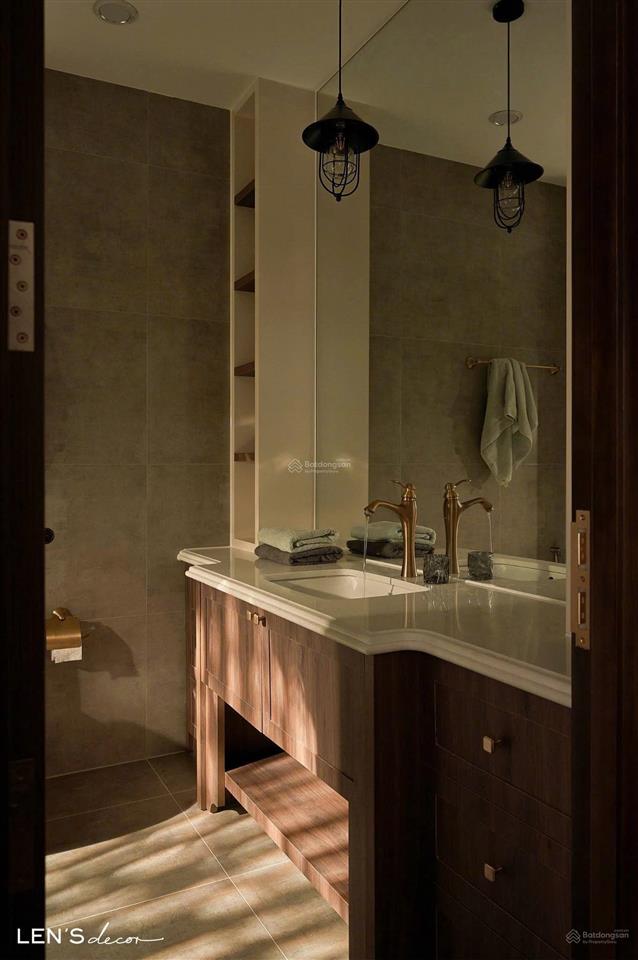 Mp vũ phạm hàm  cầu giấy 150m2 x 7t mt~6m giá 100 tỷ. dt 200tr/th, vỉa hè 10m ô tô dừng đỗ, hiếm