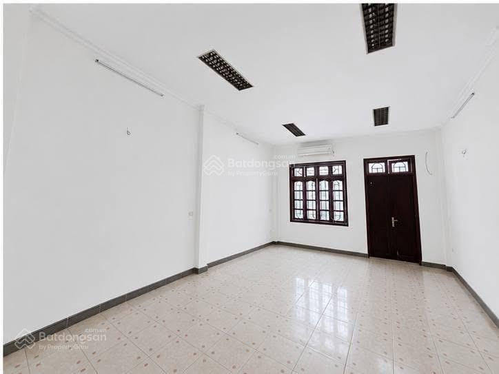 Bán nhà trung kính  cầu giấy, 105m2x 6t x mt 5m giá 33.5 tỷ, 2 thoáng, ô tô tránh. không quy hoạch