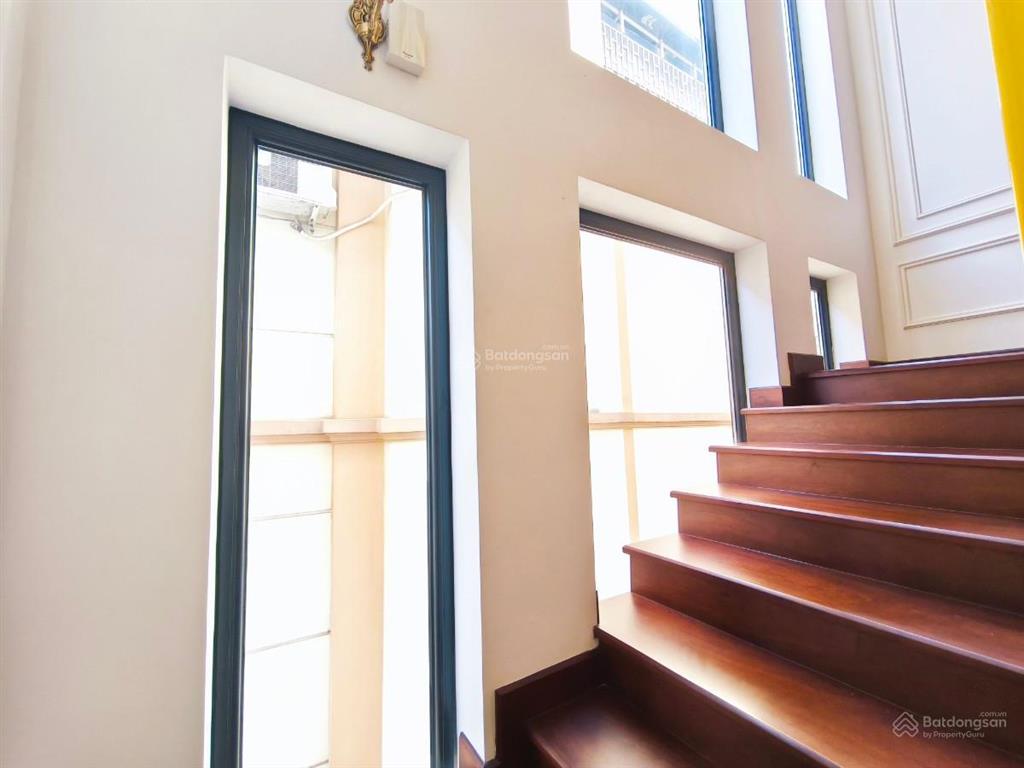 Bán biệt thự dịch vọng ở ngay, 310m2 5t 90 tỷ, sát vđ 2.5 ngay gần cv cầu giấy, thang máy, ở sướng