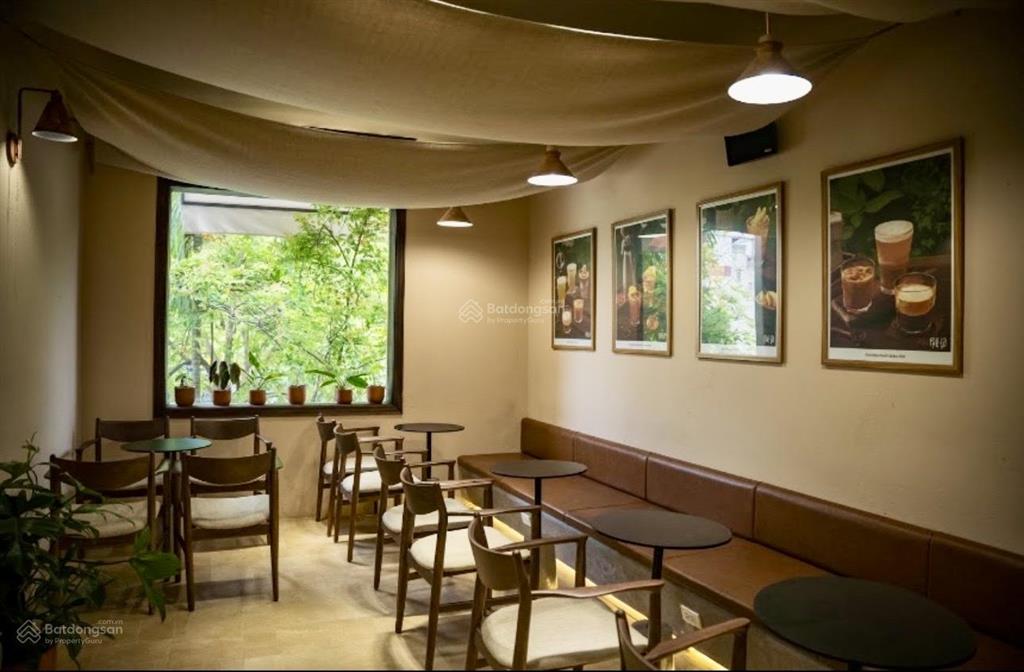 Bán bt mặt phố nguyễn văn lộc  hà đông, 200m2 4t giá 90tỷ. lô góc 2 mặt phố, dt 200tr/th, không qh