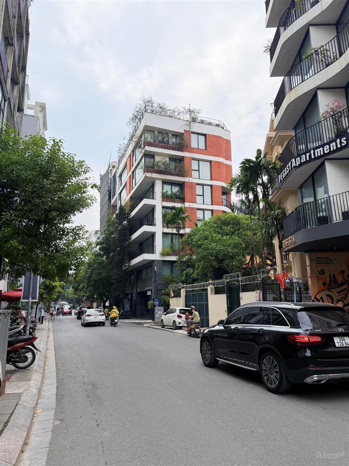Bán nhà mp 52 tô ngọc vân  tây hồ, 140m2 7t mt 7m giá 91.8tỷ. dt 120tr/th, view hồ tây. qh ổn định
