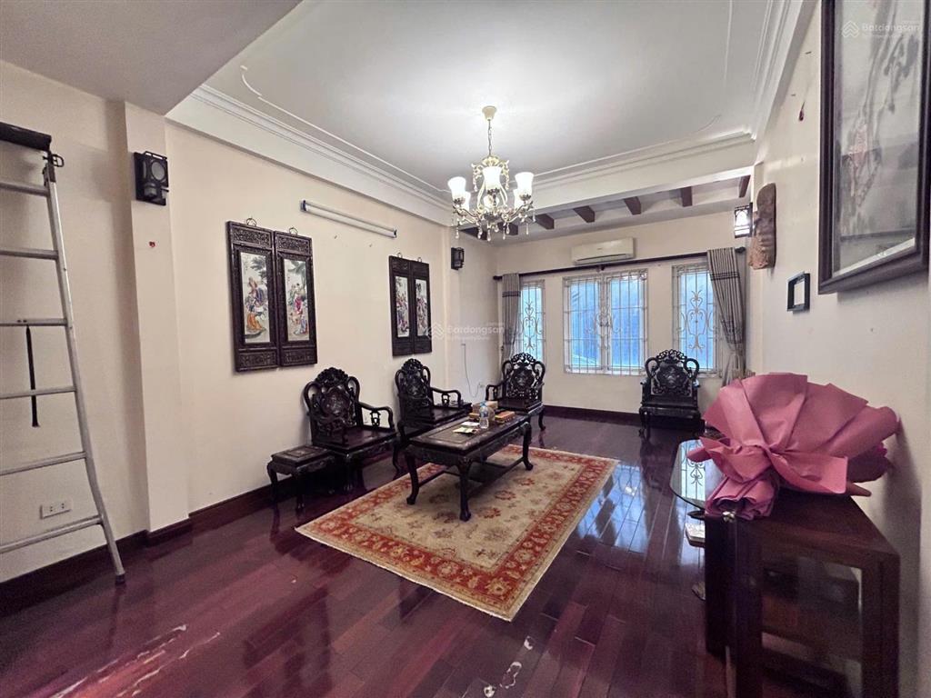 Bán nhà phố trần quang diệu, đống đa. 65m2 5t mt5m giá 22tỷ. 2 thoáng, ô tô, 30m ra phố, không qh