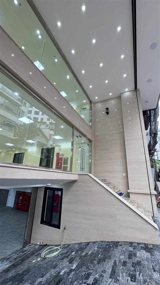Building mp nguyễn thị định  hoàng ngân, 215m2 10t mt 12m giá 195tỷ, bên t3 thuê 400tr/th,2 thoáng
