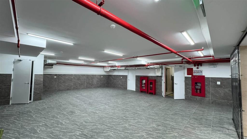 Building mp nguyễn thị định  hoàng ngân, 215m2 10t mt 12m giá 195tỷ, bên t3 thuê 400tr/th,2 thoáng