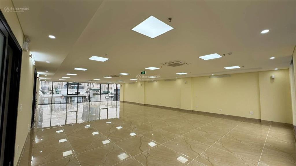 Building mp nguyễn thị định  hoàng ngân, 215m2 10t mt 12m giá 195tỷ, bên t3 thuê 400tr/th,2 thoáng