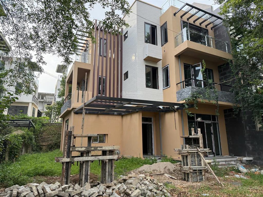 Bán nhà biệt thự 5pn, 4wc đẹp ở xã đồng trúc, 180m2, giá tốt 13,5 tỷ