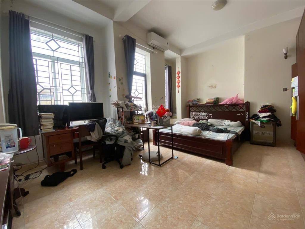 Chủ vừa hạ chào thêm 2 tỷ, nhà phù hợp khách mua, nằm tại trung tâm quận 10 nhưng rất yên tĩnh