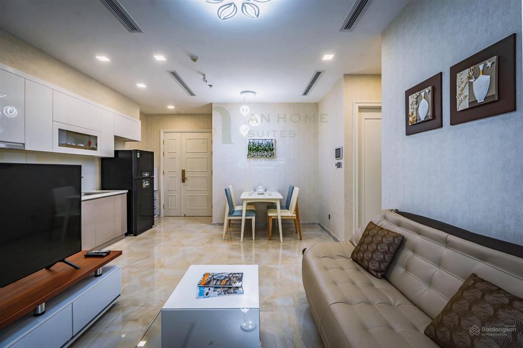 Chỉ 8.8 tỷ sở hữu ch vinhomes golden river 1pn nội thất đẹp, view sông.  ngay 0792 960 ***