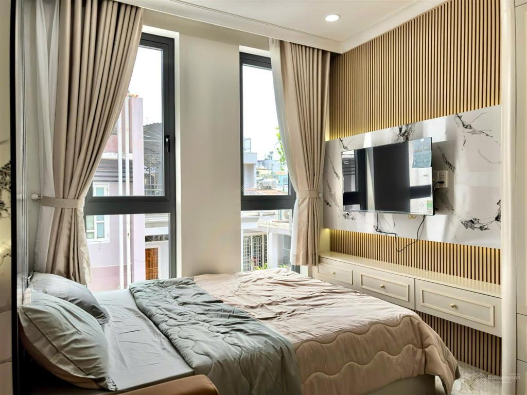 Cho thuê căn hộ cao cấp quận 10  full nội thất, ngay trung tâm gần vạn hạnh mall