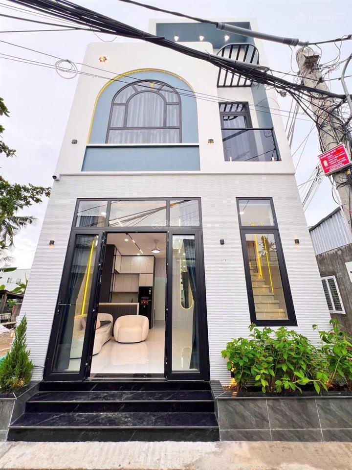 Hạ giá 200 triệu bán gấp nhà hẻm 160 tầm vu