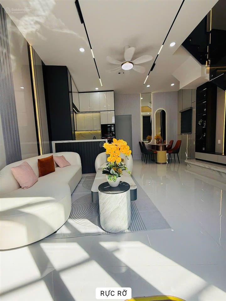 Hạ giá 200 triệu bán gấp nhà hẻm 160 tầm vu