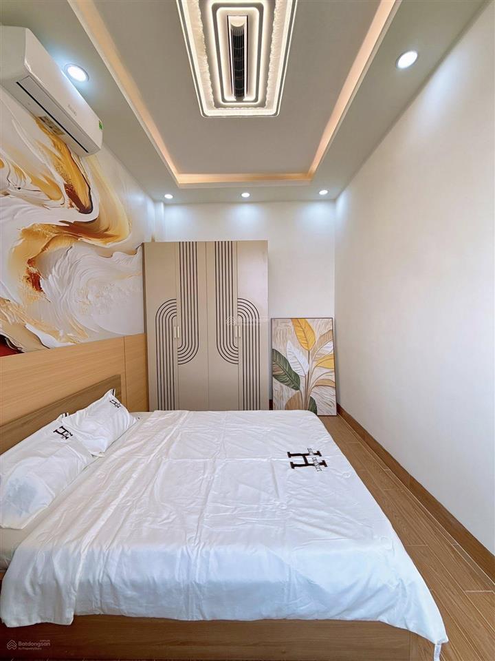 Bán nhà 3 tầng full nội thất hẻm 34 nguyễn văn cừ
