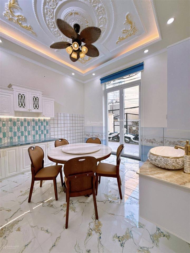 Bán nhà 3 tầng full nội thất hẻm 34 nguyễn văn cừ