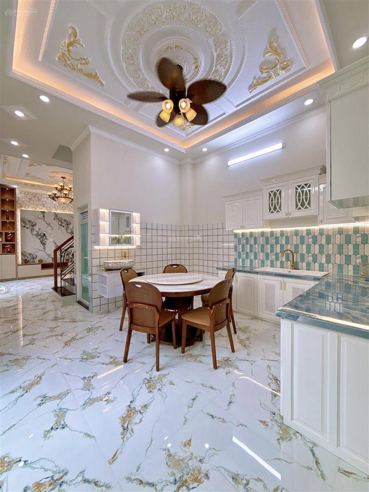 Bán nhà 3 tầng full nội thất hẻm 34 nguyễn văn cừ