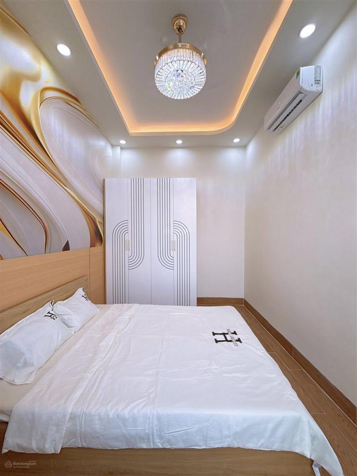 Bán nhà 3 tầng full nội thất hẻm 34 nguyễn văn cừ