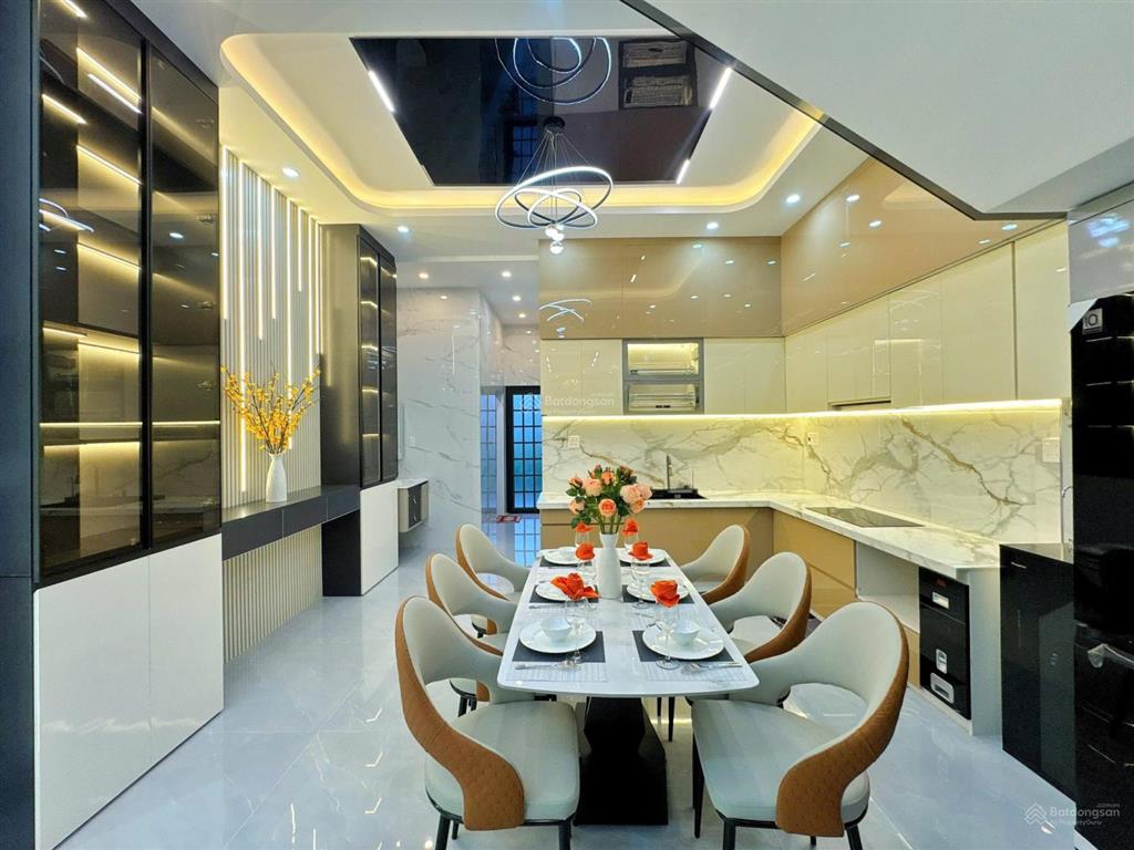 Hạ giá bán gấp nhà 3 tầng đường d6 khu hồng loan cần thơ