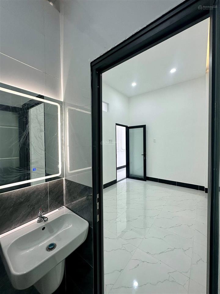 Nắm chủ bán nhà đẹp gần đại học tây đô