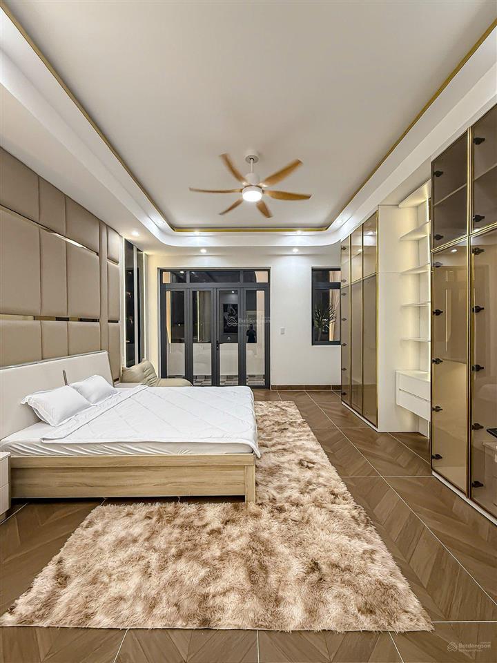 Nắm chủ bán nhà 3 tầng đường d1 khu hồng loan 6a