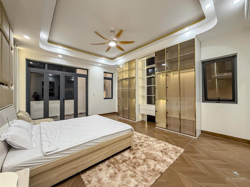 Nắm chủ bán nhà 3 tầng đường d1 khu hồng loan 6a
