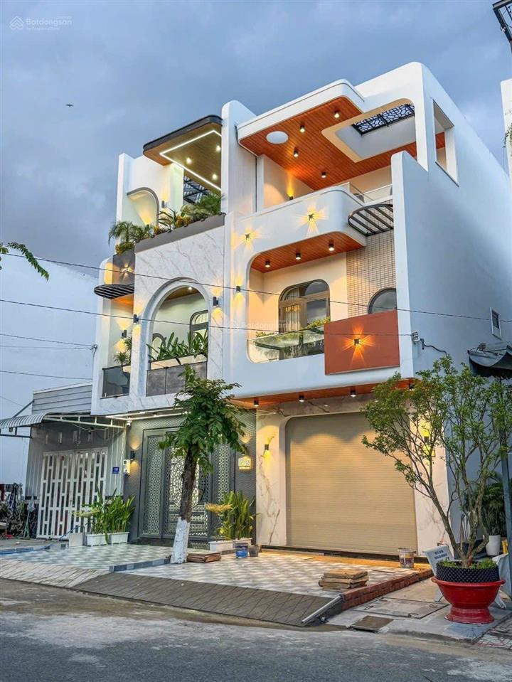 Bán nhà 3 tầng mặt tiền đường d15 khu hồng loan 6a