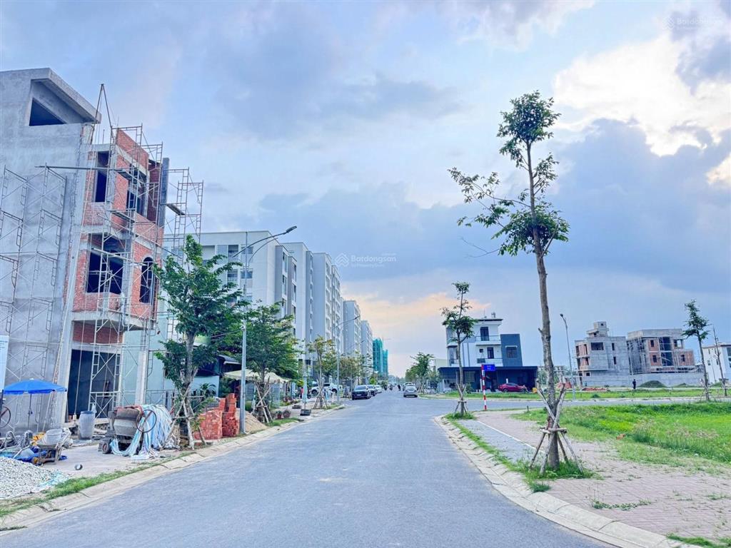 Bán nền đất giá rẻ khu dân cư nam long 2 cần thơ