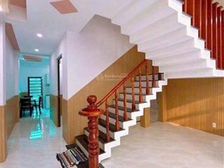 Bán gấp nhà 2 tầng hẻm 2 ô tô khu dầu khí cần thơ
