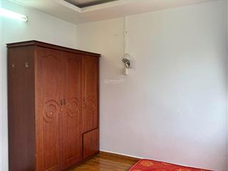 Cho thuê chung cư 2 phòng ngủ có nội thất cơ bản