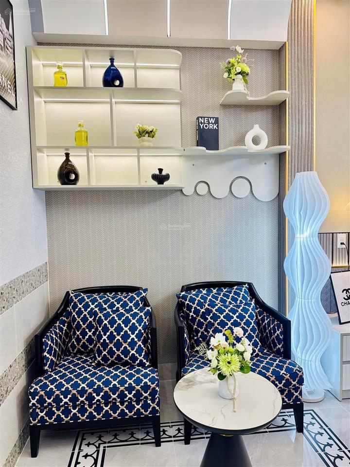 Nắm chủ bán nhà 3 tầng mặt tiền đường chu văn an