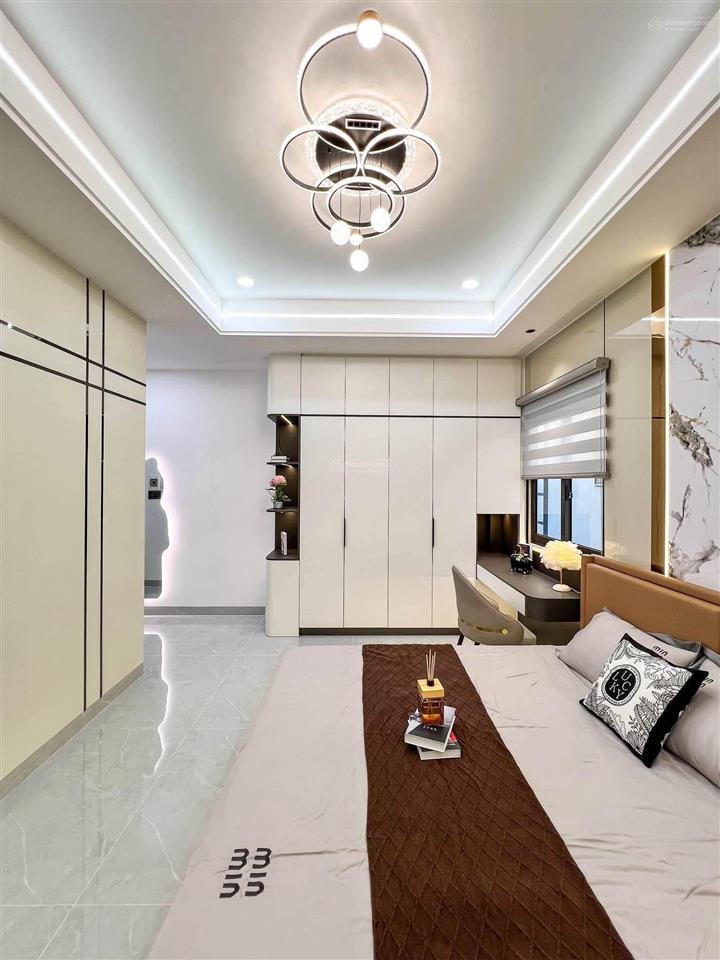 Nắm chủ bán nhà 2 tầng full nội thất mặt tiền đường d4 khu hồng loan