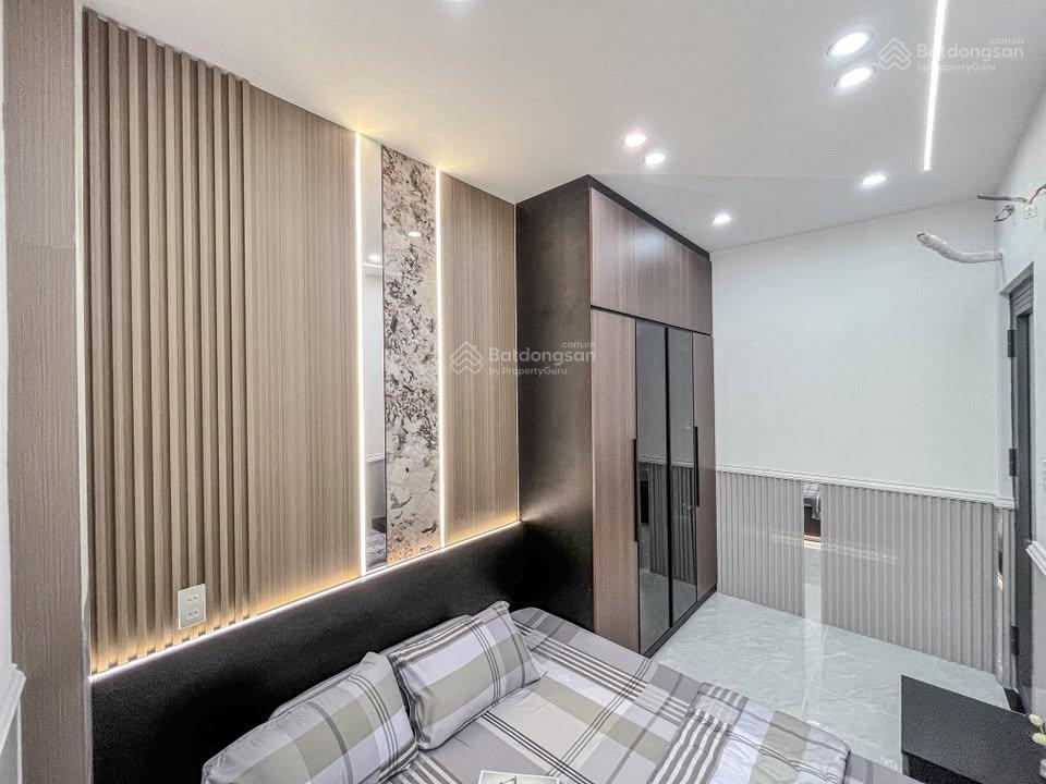 Nắm chủ bán nhà 3 tầng mặt tiền khu dầu khí