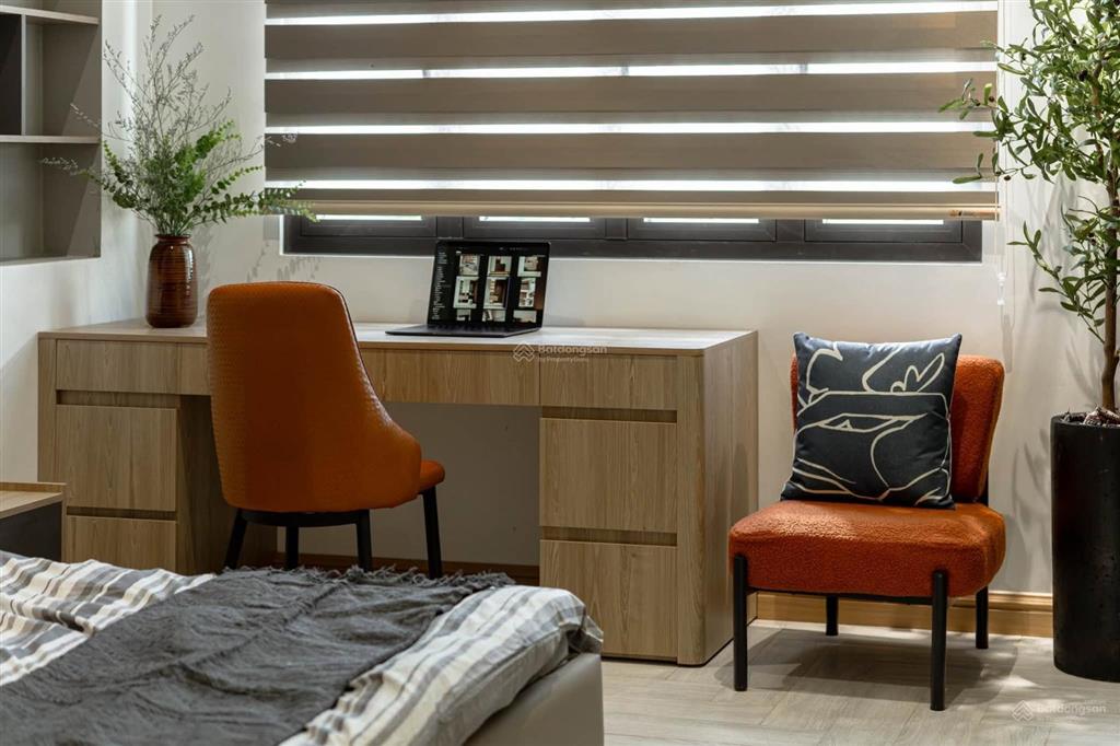 Nắm chủ bán nhà 3 tầng full nội thất đường d7 khu hồng loan 6a