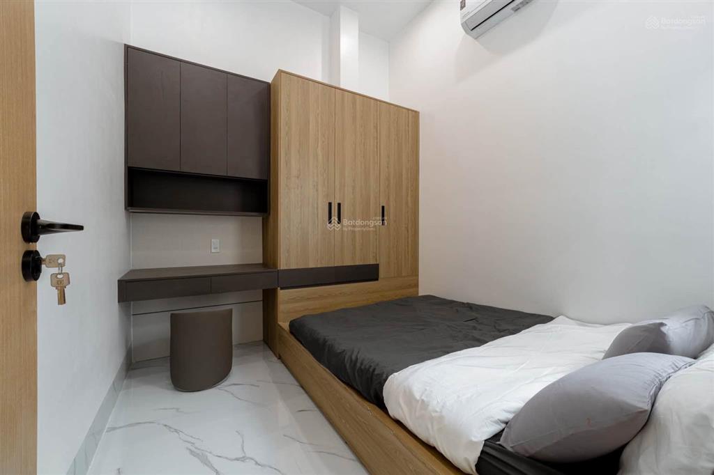 Nắm chủ bán nhà 3 tầng full nội thất đường d7 khu hồng loan 6a