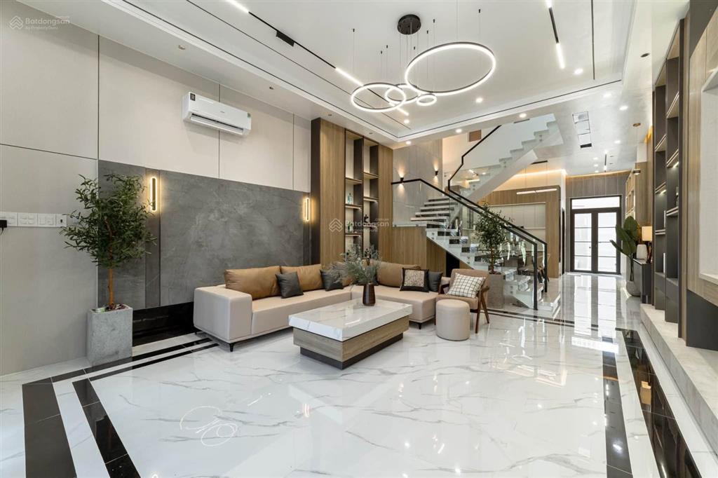 Nắm chủ bán nhà 3 tầng full nội thất đường d7 khu hồng loan 6a