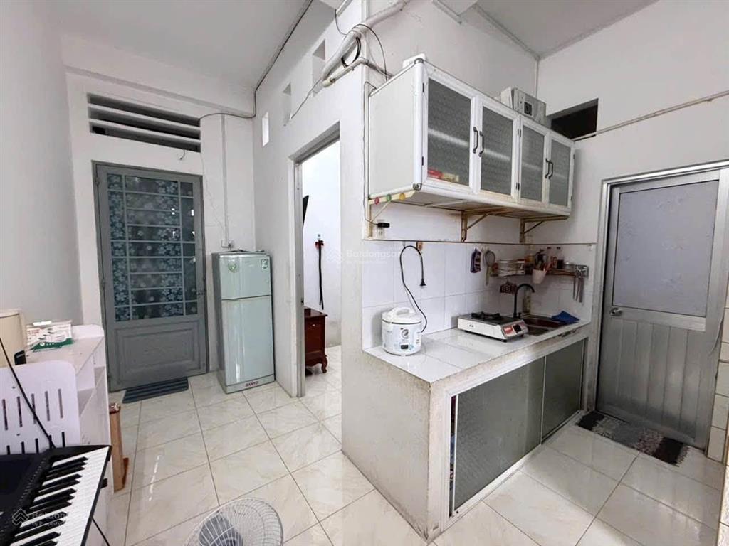 Bán chung cư hồng loan 6a giá rẻ