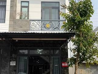 Bán nhà 2 tầng full nội thất đường c9 khu phú an