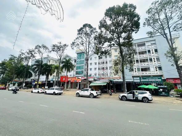 Bán căn hộ hưng phú 2 phòng ngủ giá tốt